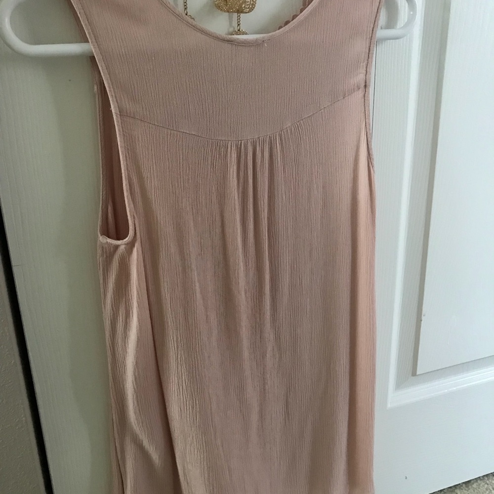C Detailed Blouse🌸 - Picture 5 of 7